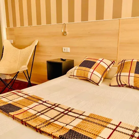 Family & Groups Space, Santiago Center - No Kitchen Apartment Santiago de Compostela
