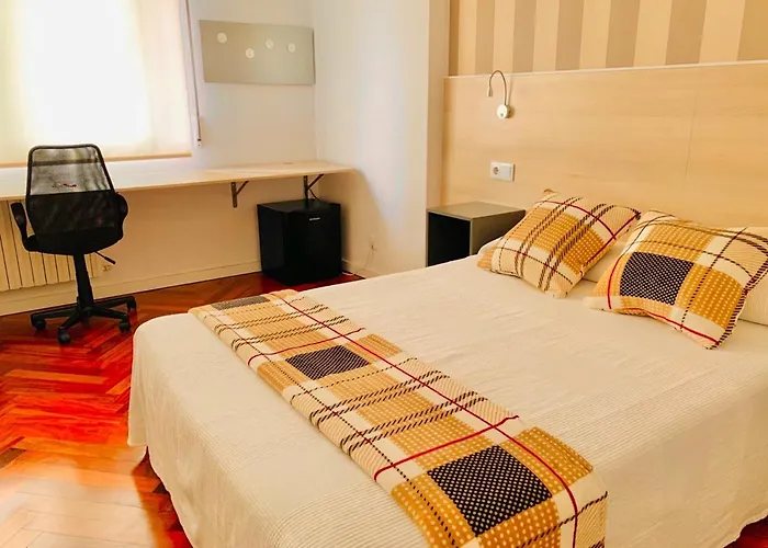 Family & Groups Space, Santiago Center - No Kitchen アパート サンティアゴ・デ・コンポステーラ